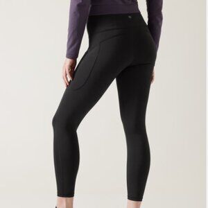Athleta Ultimate Stash II 7/8 Tight NWOT Black Small